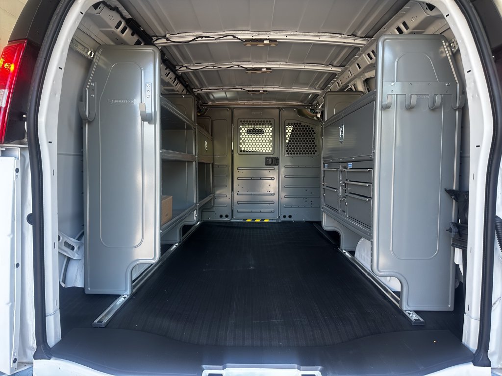 2025 Chevrolet Express Cargo Work Van - Photo 25