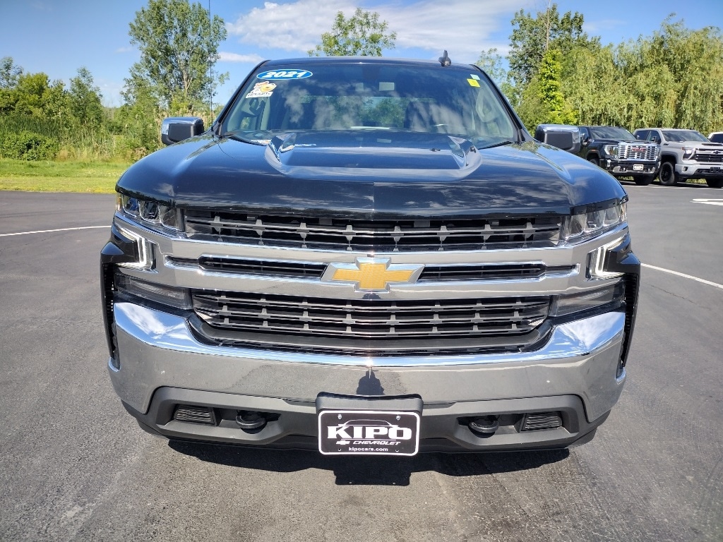 Used 2021 Chevrolet Silverado 1500 LT with VIN 1GCUYDED7MZ336369 for sale in Ransomville, NY