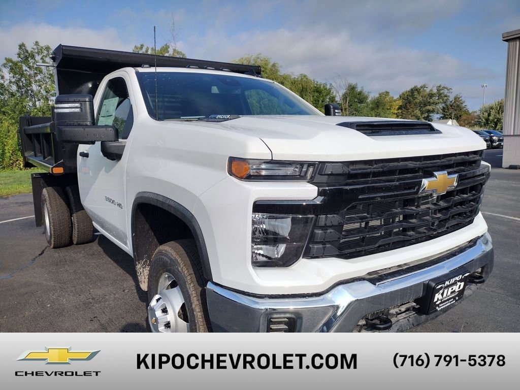 2025 Chevrolet Silverado 3500HD Work Truck's photo