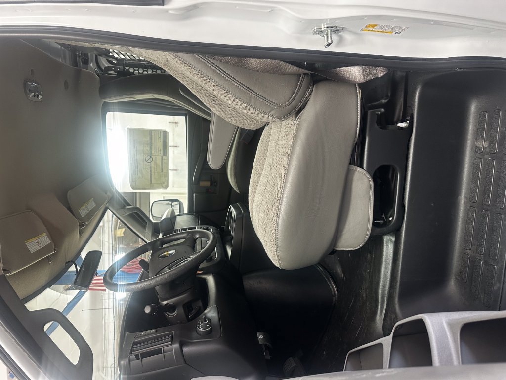 2025 Chevrolet Express Cargo Work Van - Photo 11