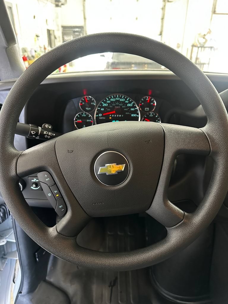 2025 Chevrolet Express Cargo Work Van - Photo 17