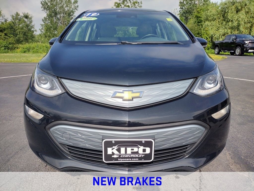 Used 2019 Chevrolet Bolt EV LT with VIN 1G1FY6S02K4102200 for sale in Ransomville, NY