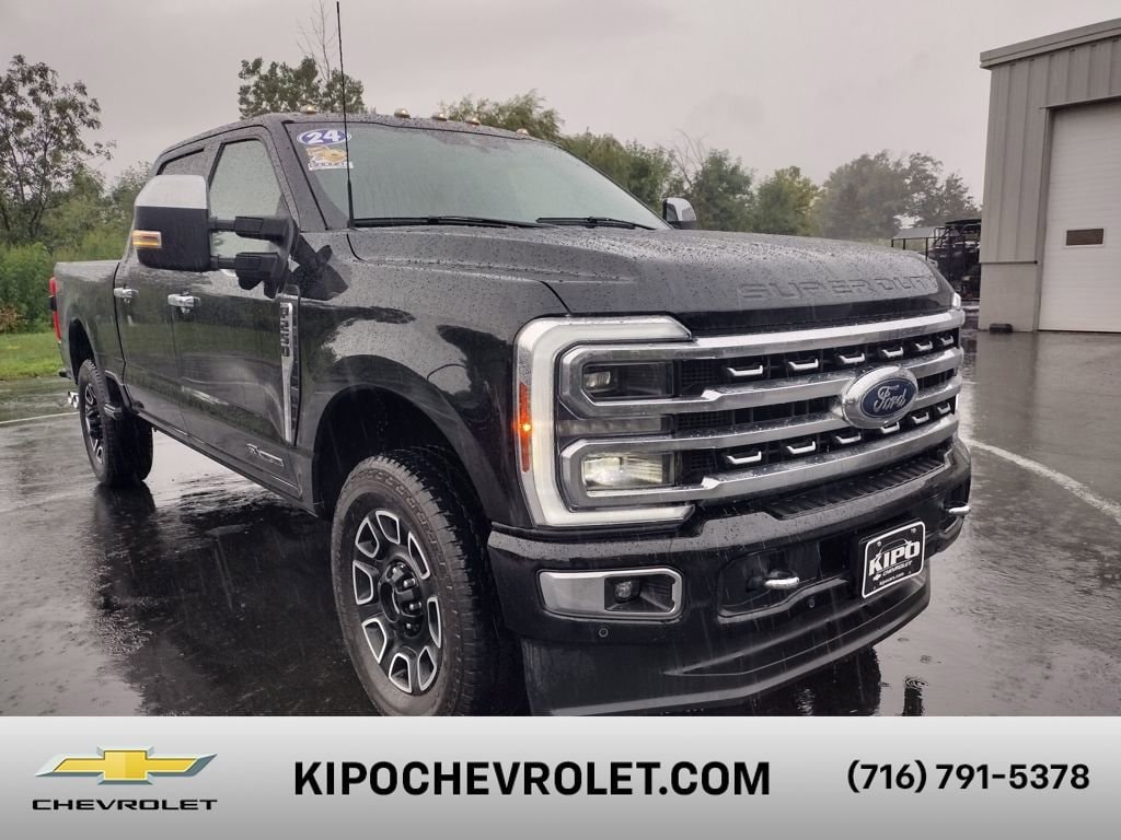 2024 Ford F-250 Super Duty Platinum's photo