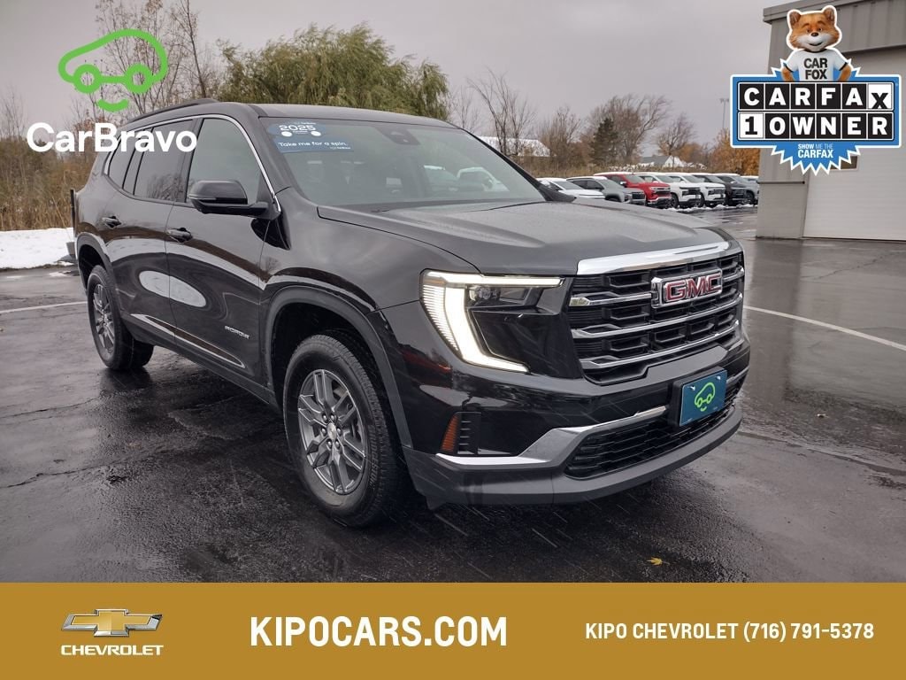 2025 GMC Acadia Elevation's photo