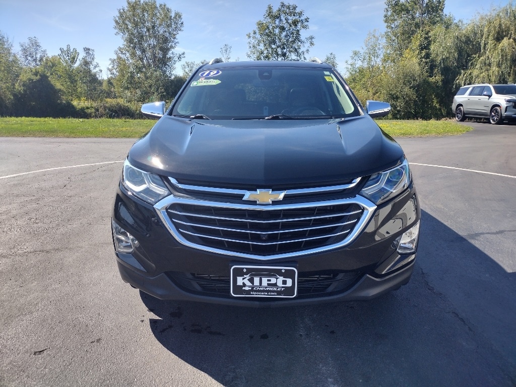 Used 2019 Chevrolet Equinox Premier with VIN 3GNAXYEX3KL247837 for sale in Ransomville, NY