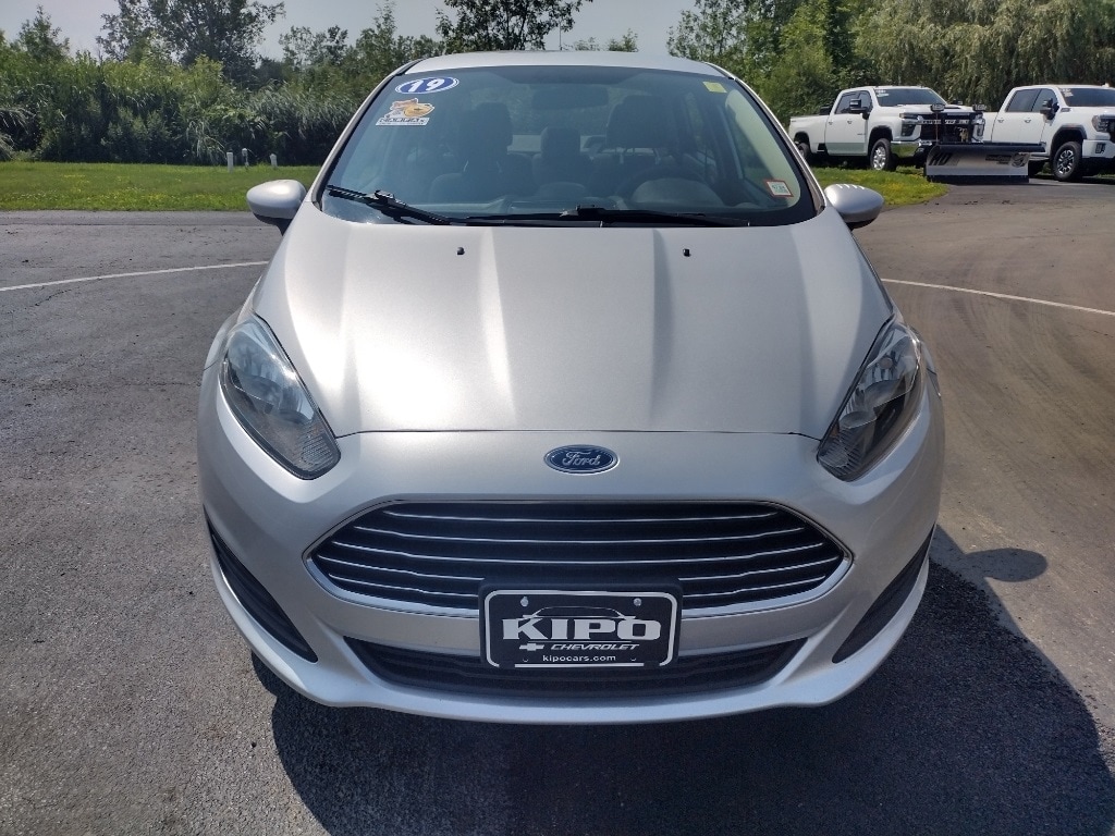 Used 2019 Ford Fiesta SE with VIN 3FADP4BJ3KM147901 for sale in Ransomville, NY