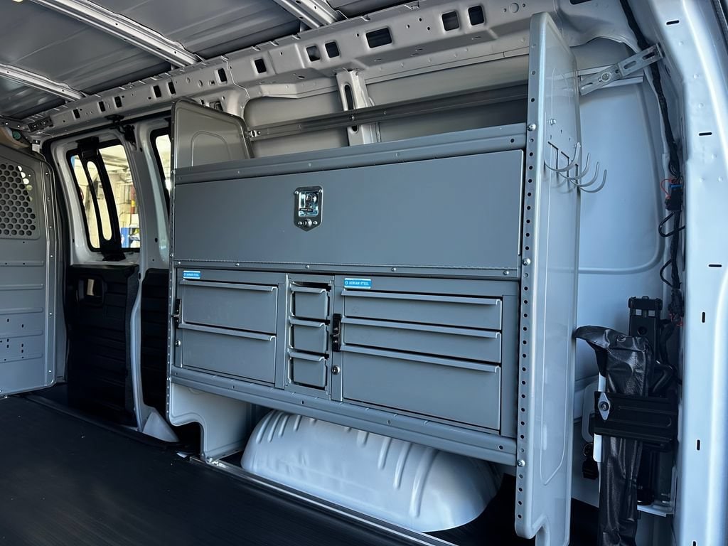 2025 Chevrolet Express Cargo Work Van - Photo 28