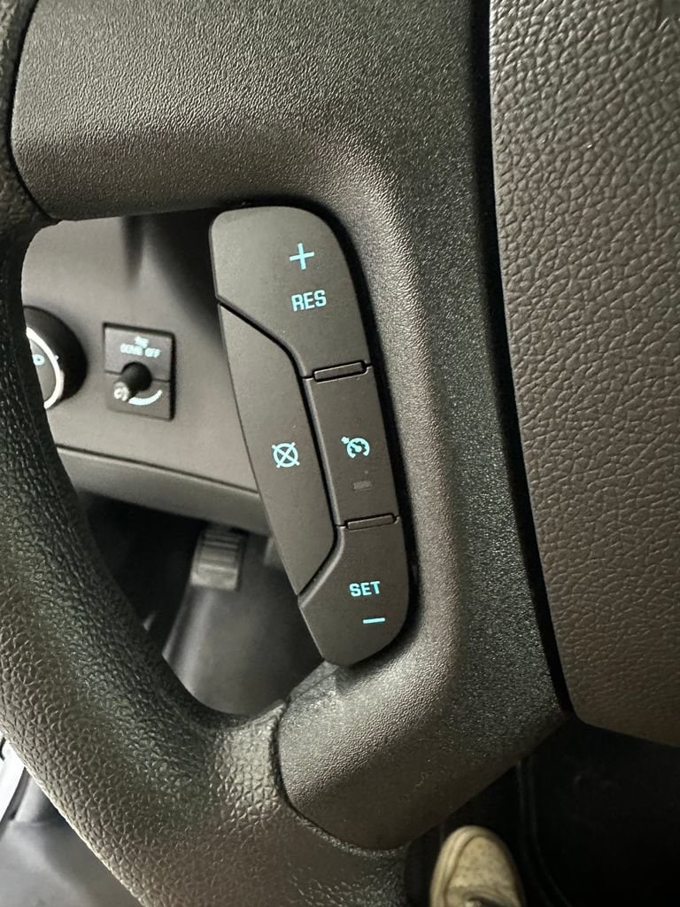 2025 Chevrolet Express Cargo Work Van - Photo 18