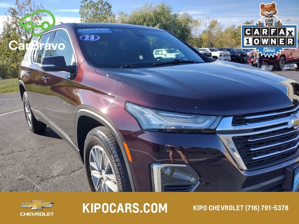 Used 2023 Chevrolet Traverse LT Cloth SUV