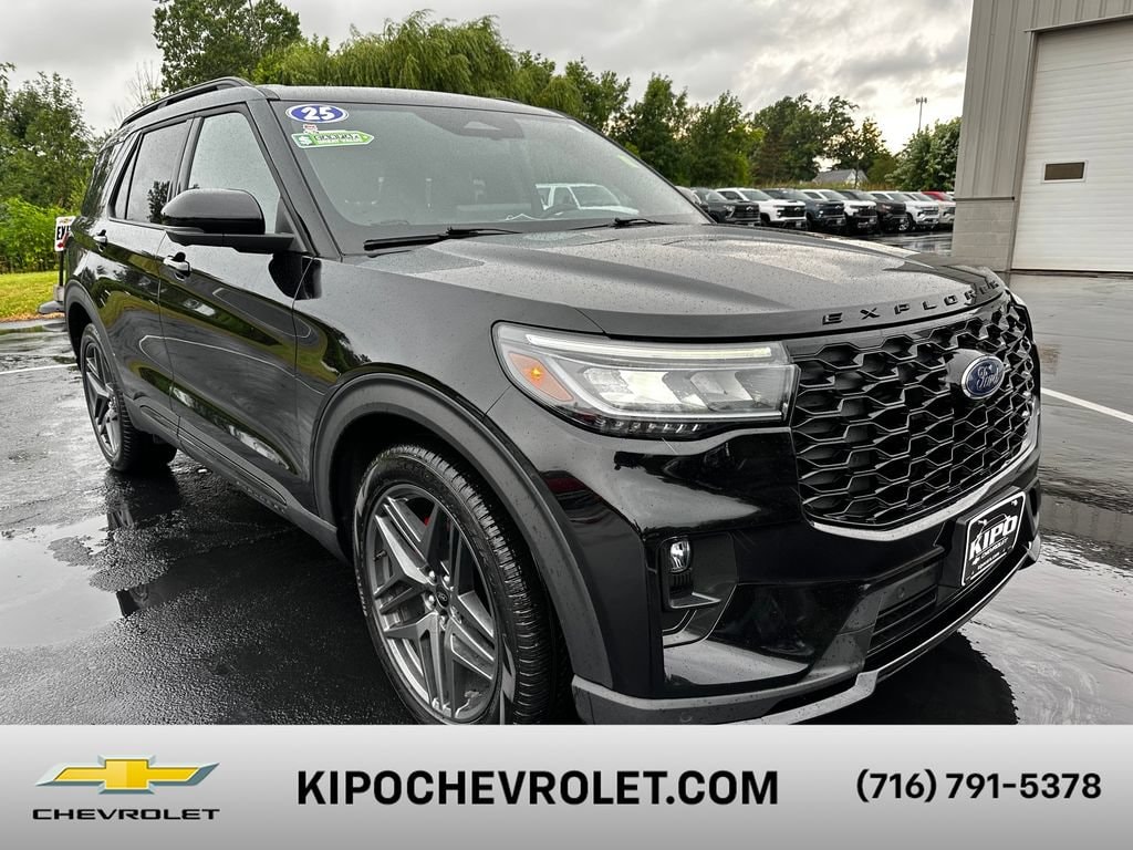 2025 Ford Explorer ST