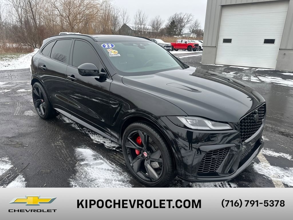 2023 Jaguar F-Pace SVR's photo