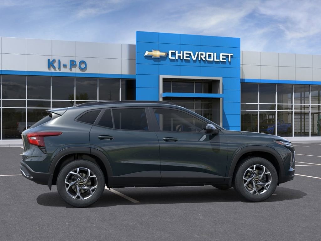 2026 Chevrolet Trax LT - Photo 6