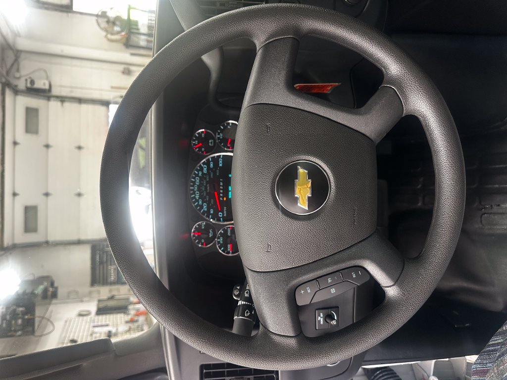 2025 Chevrolet Express Cargo Work Van - Photo 14