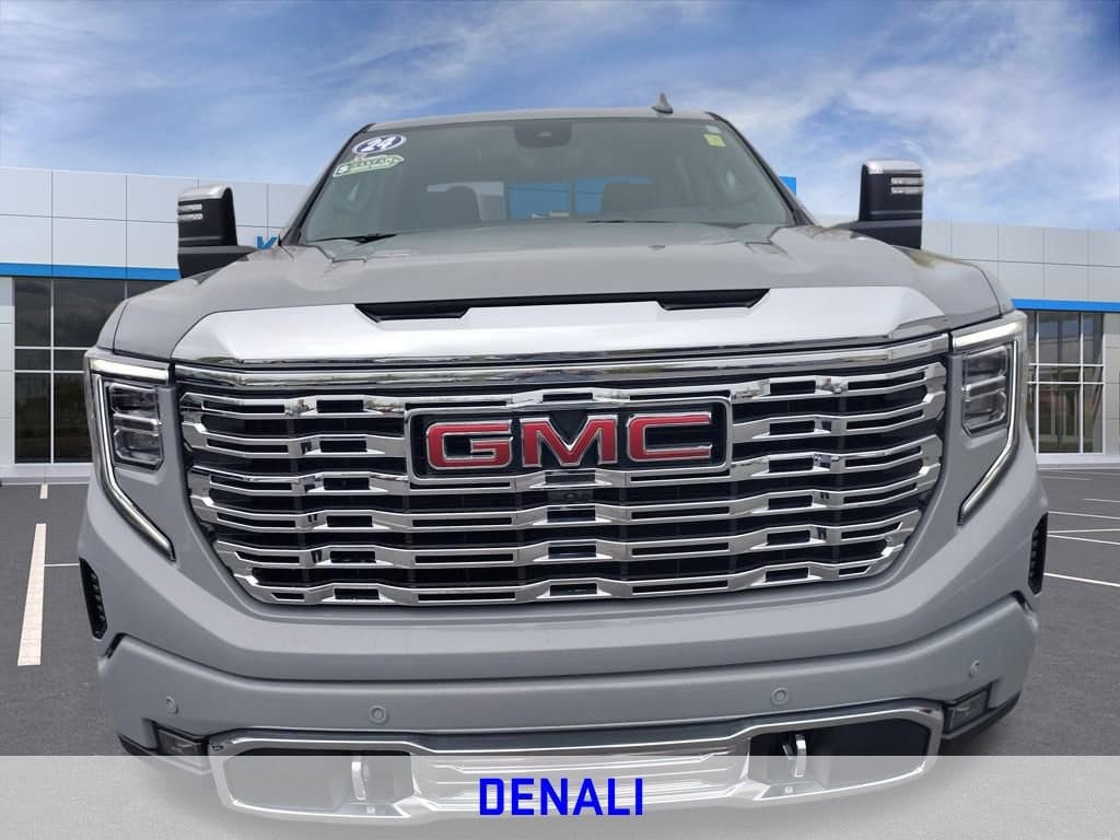 Used 2024 GMC Sierra 1500 Denali Denali with VIN 1GTUUGED0RZ370741 for sale in Ransomville, NY