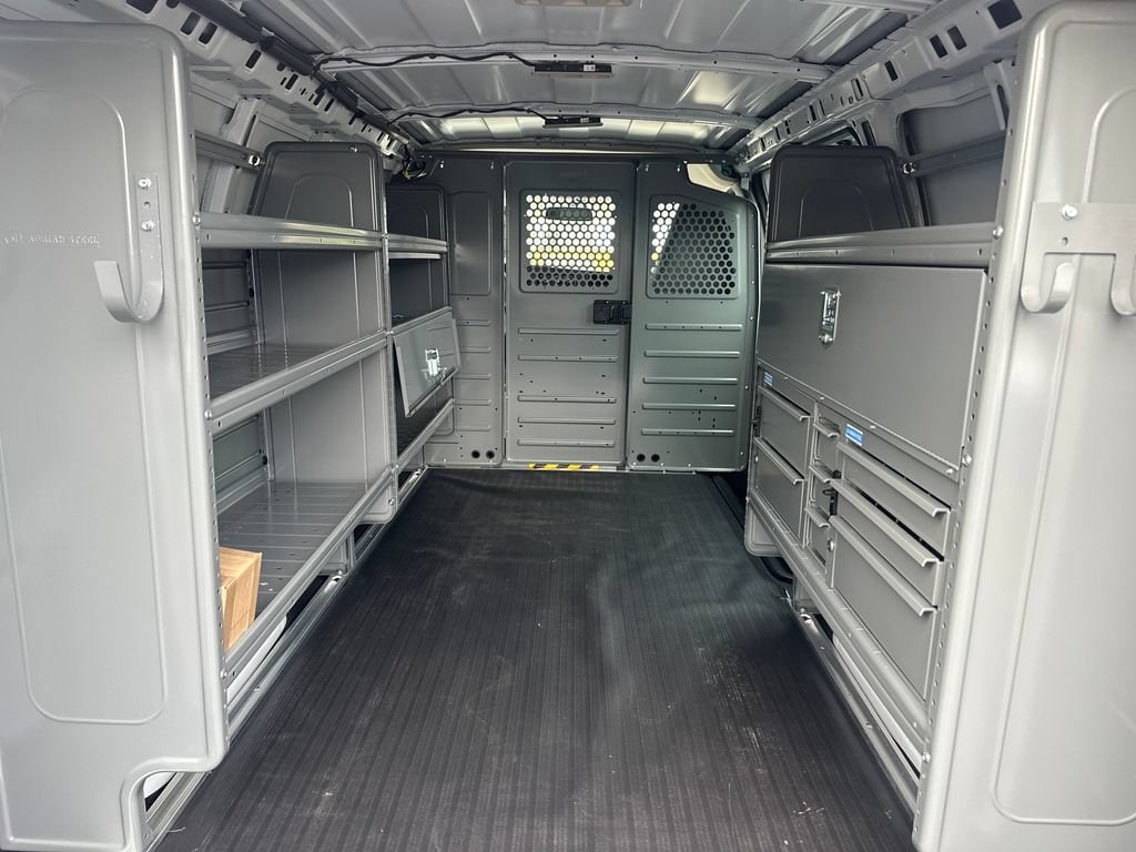 2025 Chevrolet Express Cargo Work Van - Photo 29