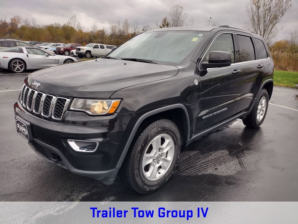 2017 Jeep Grand Cherokee Laredo photo 3