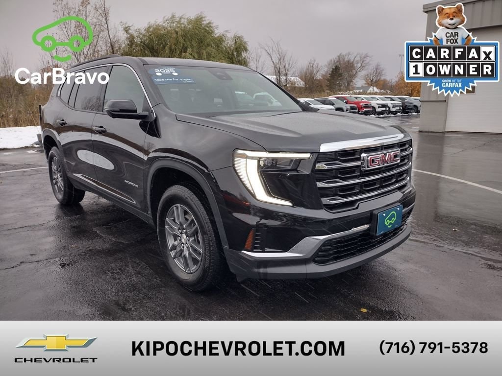 2025 GMC Acadia Elevation's photo