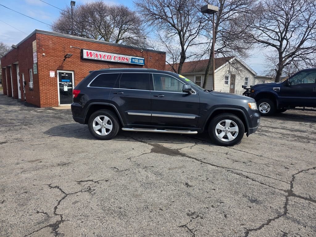 Used 2012 Jeep Grand Cherokee Laredo with VIN 1C4RJFAG1CC249025 for sale in Ransomville, NY