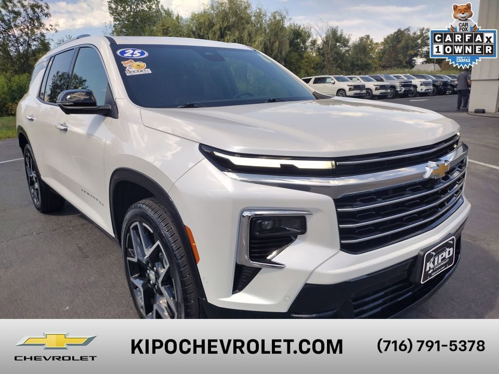 2025 Chevrolet Traverse High Country's photo