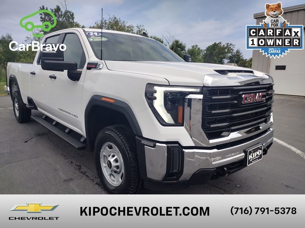 2024 GMC Sierra 2500HD Pro's photo