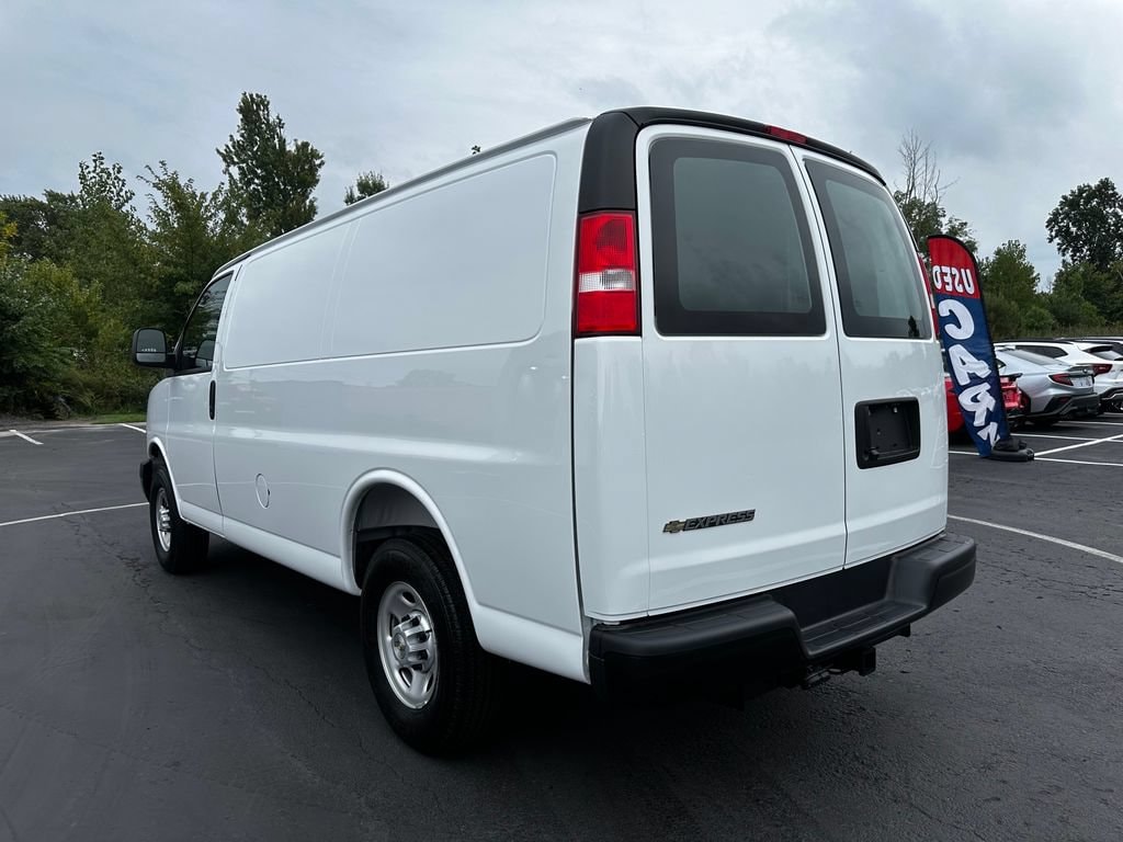 2025 Chevrolet Express Cargo Work Van - Photo 6