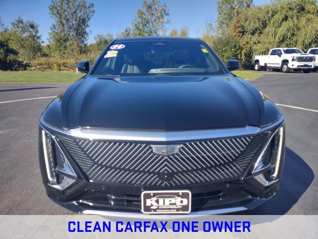 Used 2024 Cadillac LYRIQ Luxury 3 with VIN 1GYKPSRL5RZ137967 for sale in Ransomville, NY