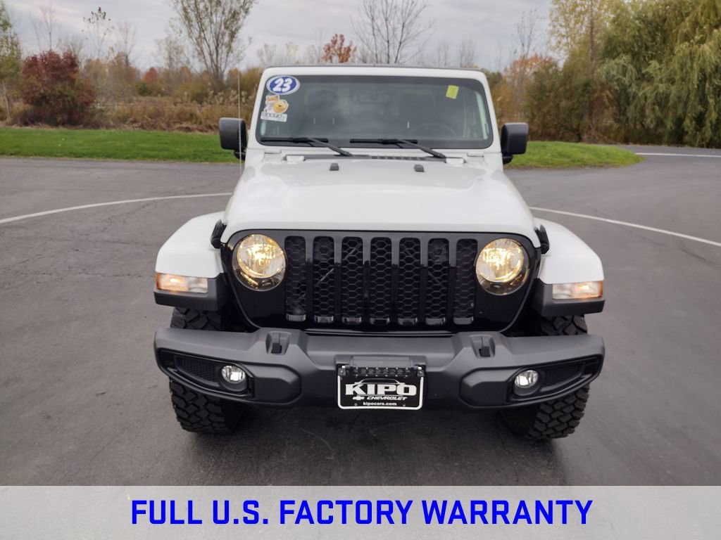 2023 Jeep Gladiator Willys photo 2
