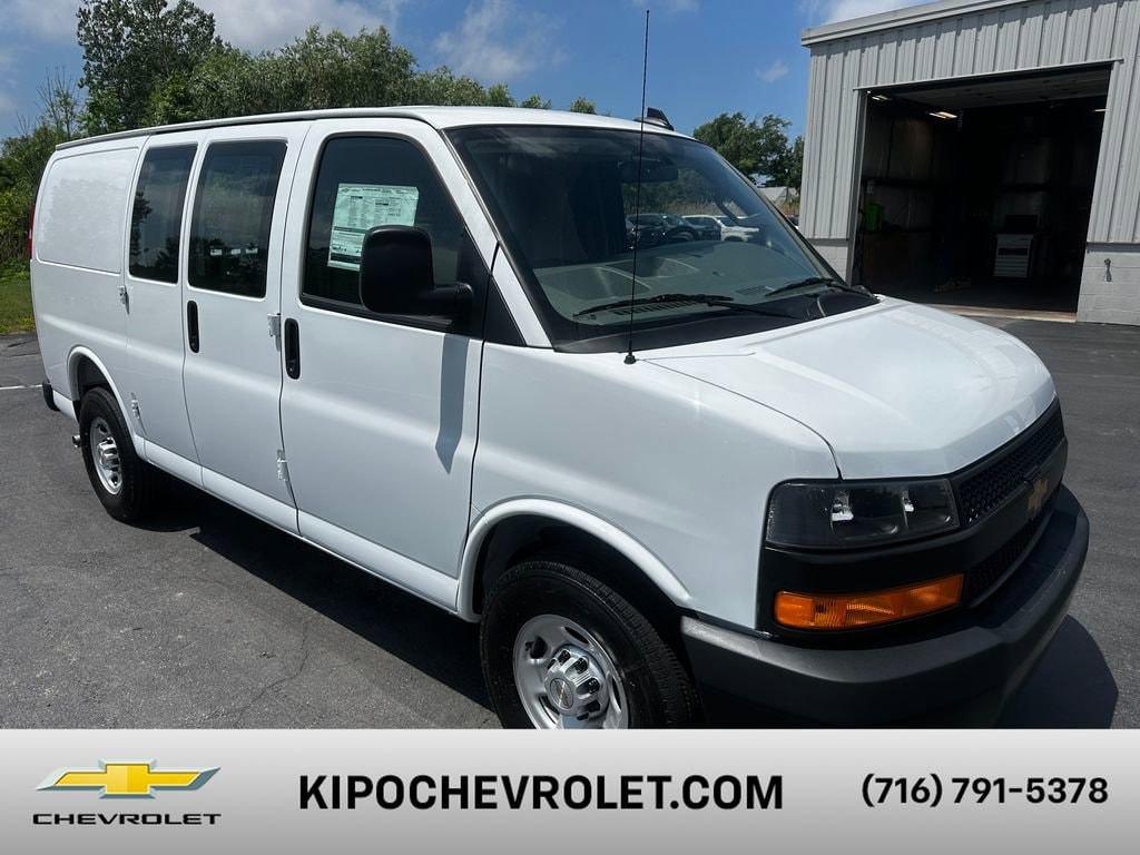 2025 Chevrolet Express Cargo