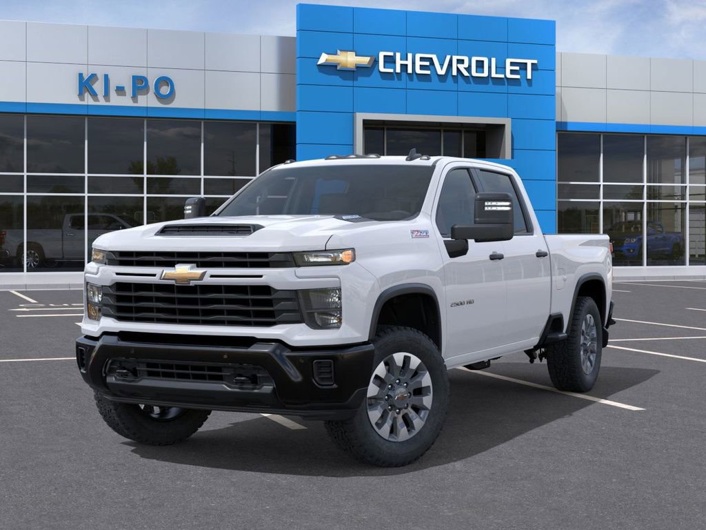 2026 Chevrolet Silverado 2500HD Custom photo 3
