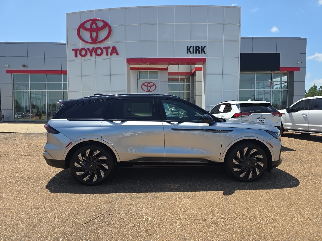 Used 2024 Lincoln Nautilus Reserve SUV