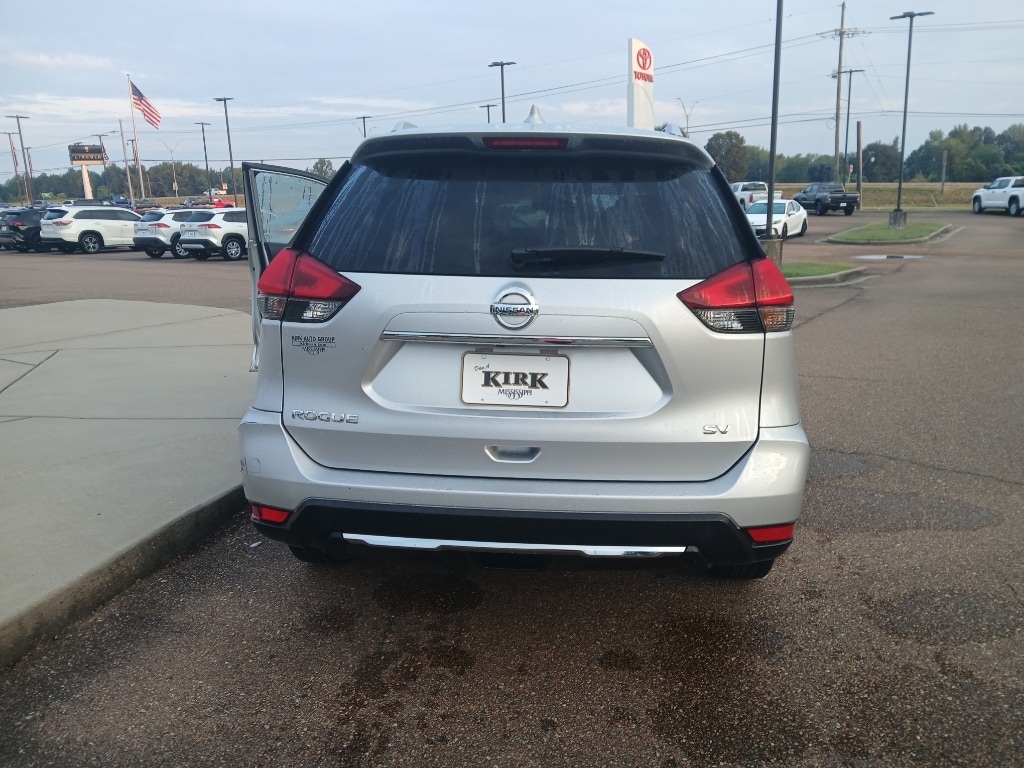 Used 2018 Nissan Rogue SV SUV