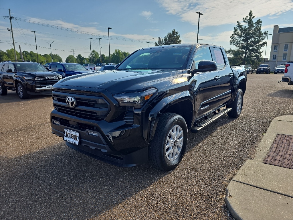 Used 2025 Toyota Tacoma SR5 Truck Double Cab