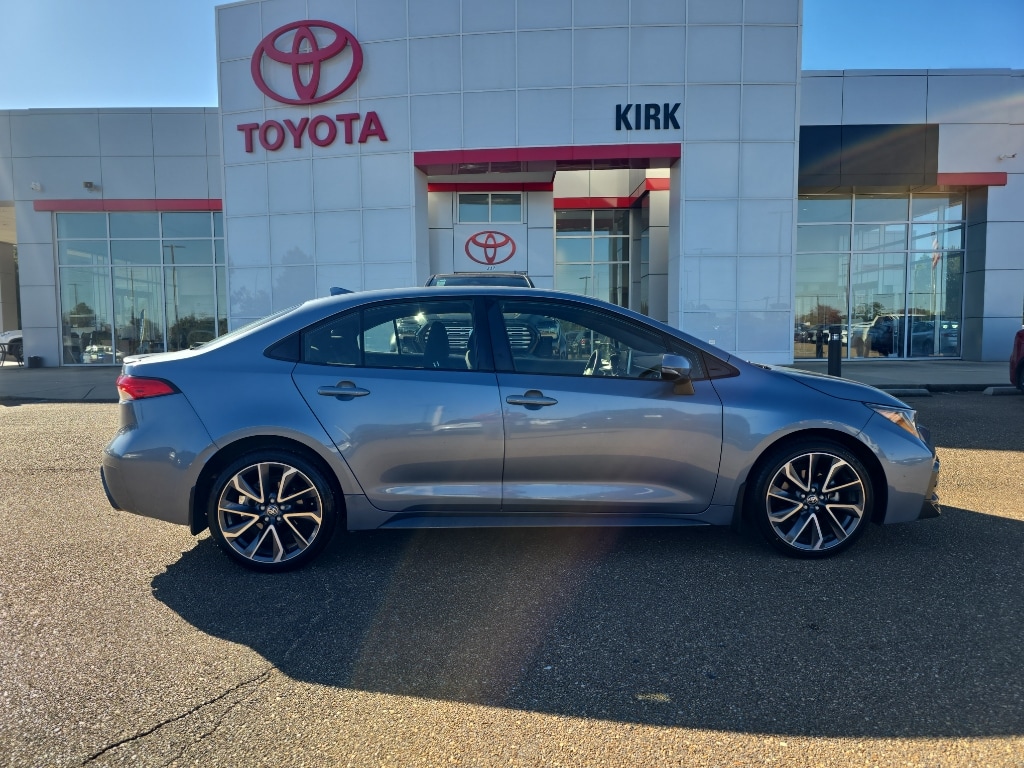 Used 2021 Toyota Corolla SE Sedan