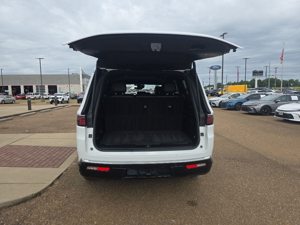 Used 2024 Jeep Wagoneer Series II SUV
