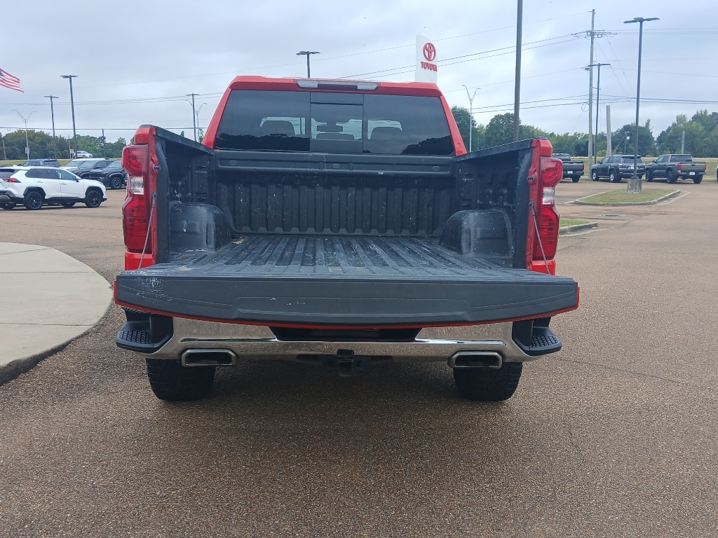 Used 2021 Chevrolet Silverado 1500 LT Truck Crew Cab