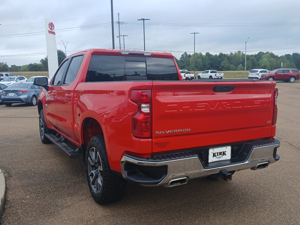 Used 2021 Chevrolet Silverado 1500 LT Truck Crew Cab