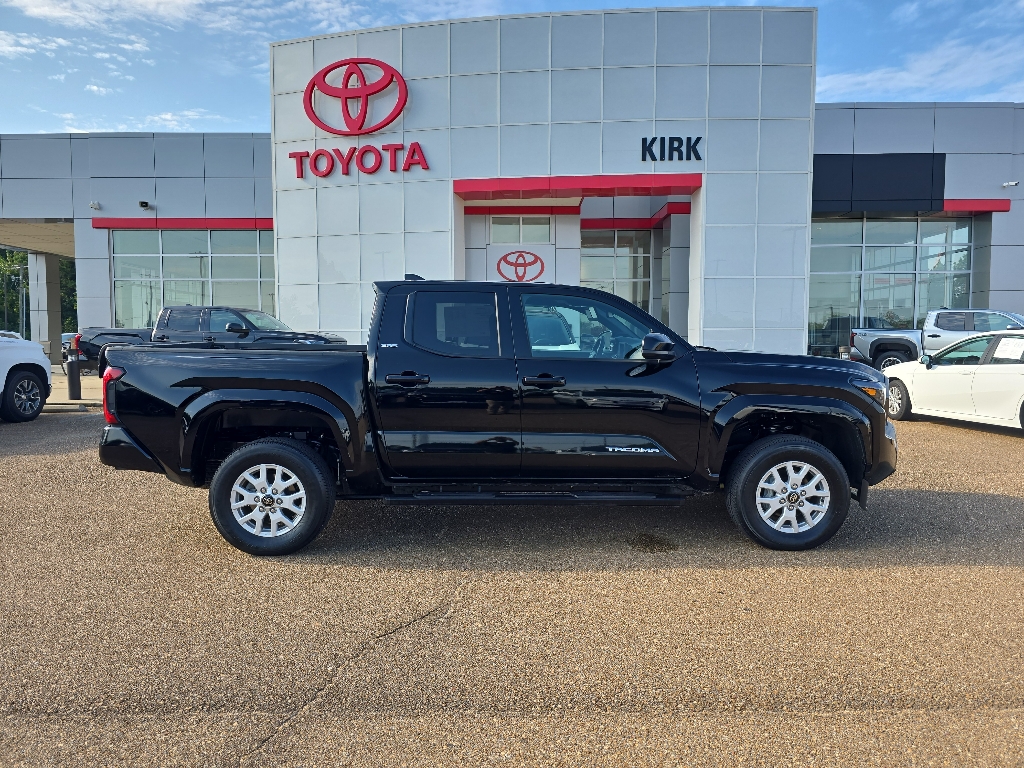 Used 2025 Toyota Tacoma SR5 Truck Double Cab