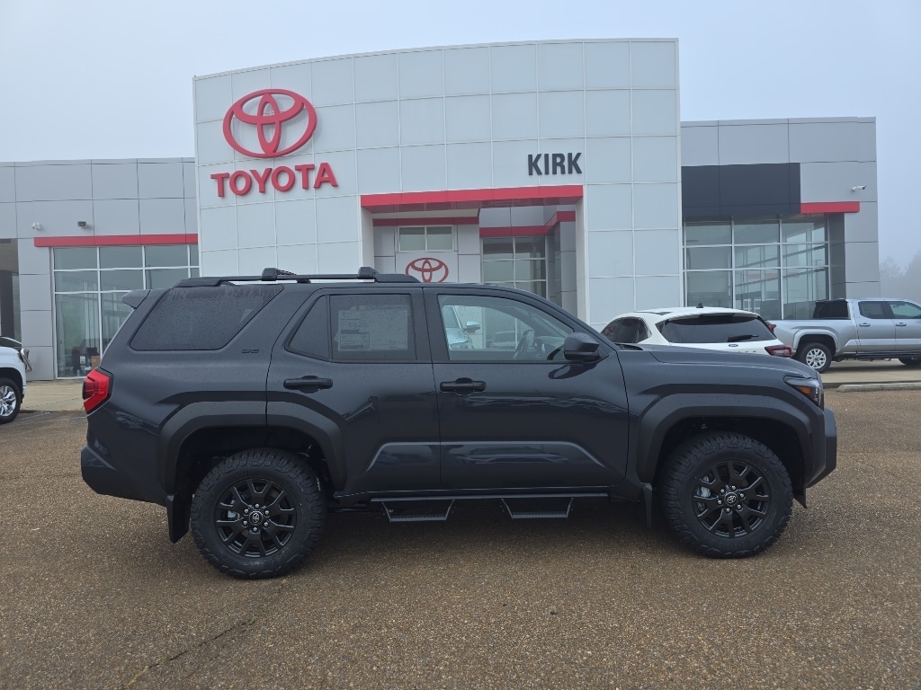 2026 Toyota 4Runner SR5 4WD's photo