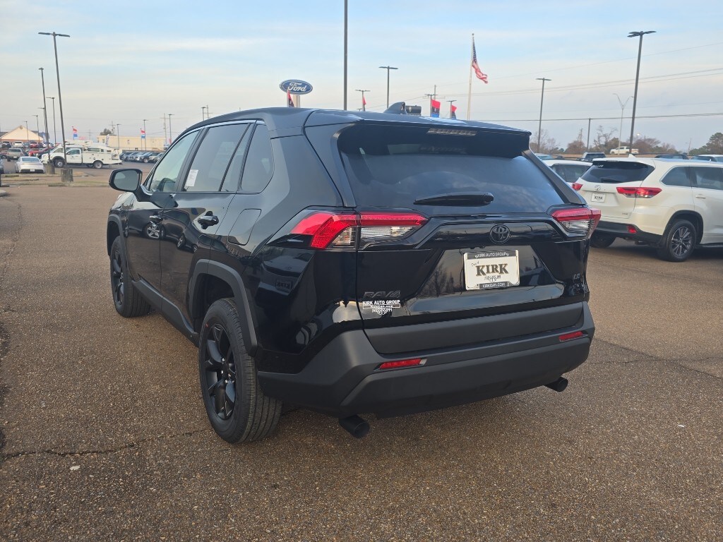 New 2025 Toyota RAV4 LE SUV