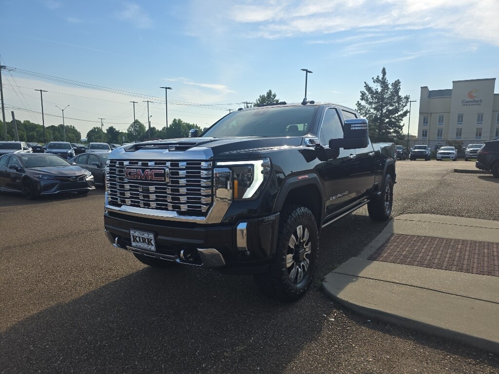 Used 2025 GMC Sierra 2500 HD Denali Truck Crew Cab