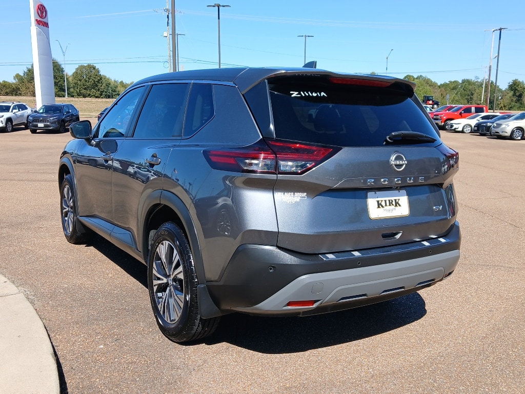 Used 2022 Nissan Rogue SV SUV