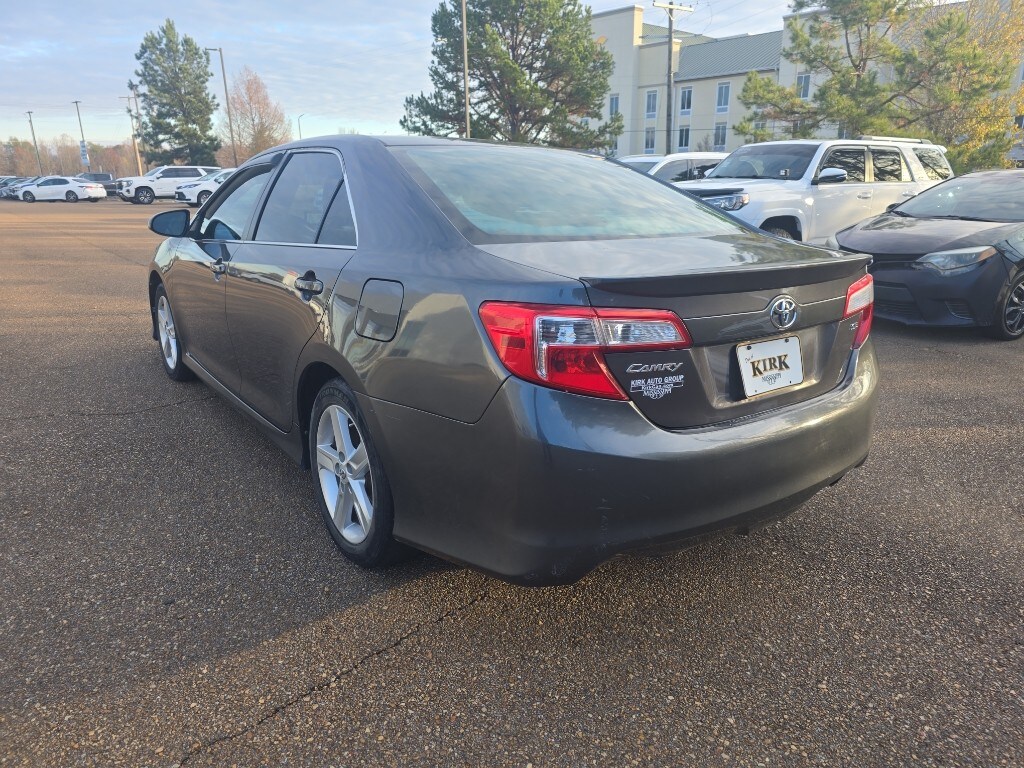 Used 2013 Toyota Camry SE Sedan