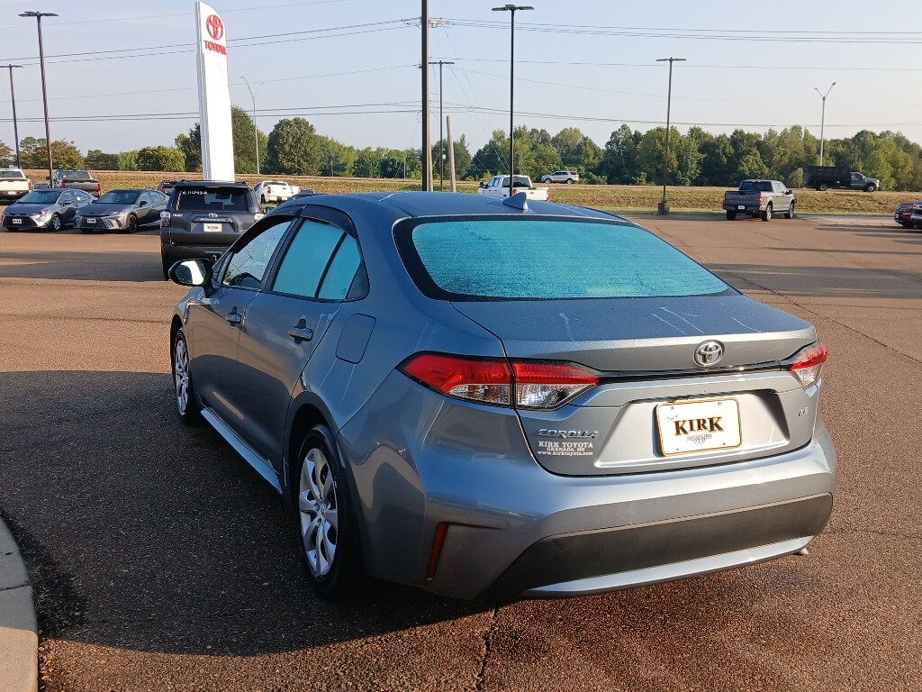 Used 2022 Toyota Corolla LE Sedan
