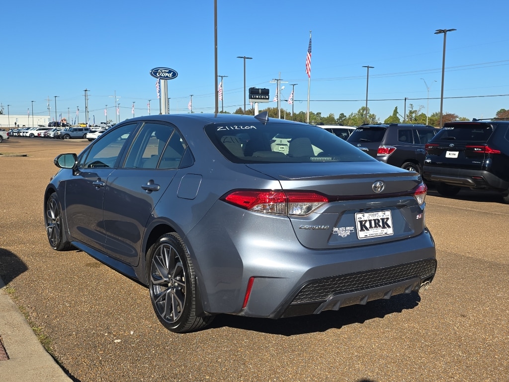 Used 2021 Toyota Corolla SE Sedan