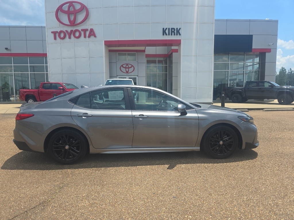 Used 2025 Toyota Camry SE Sedan