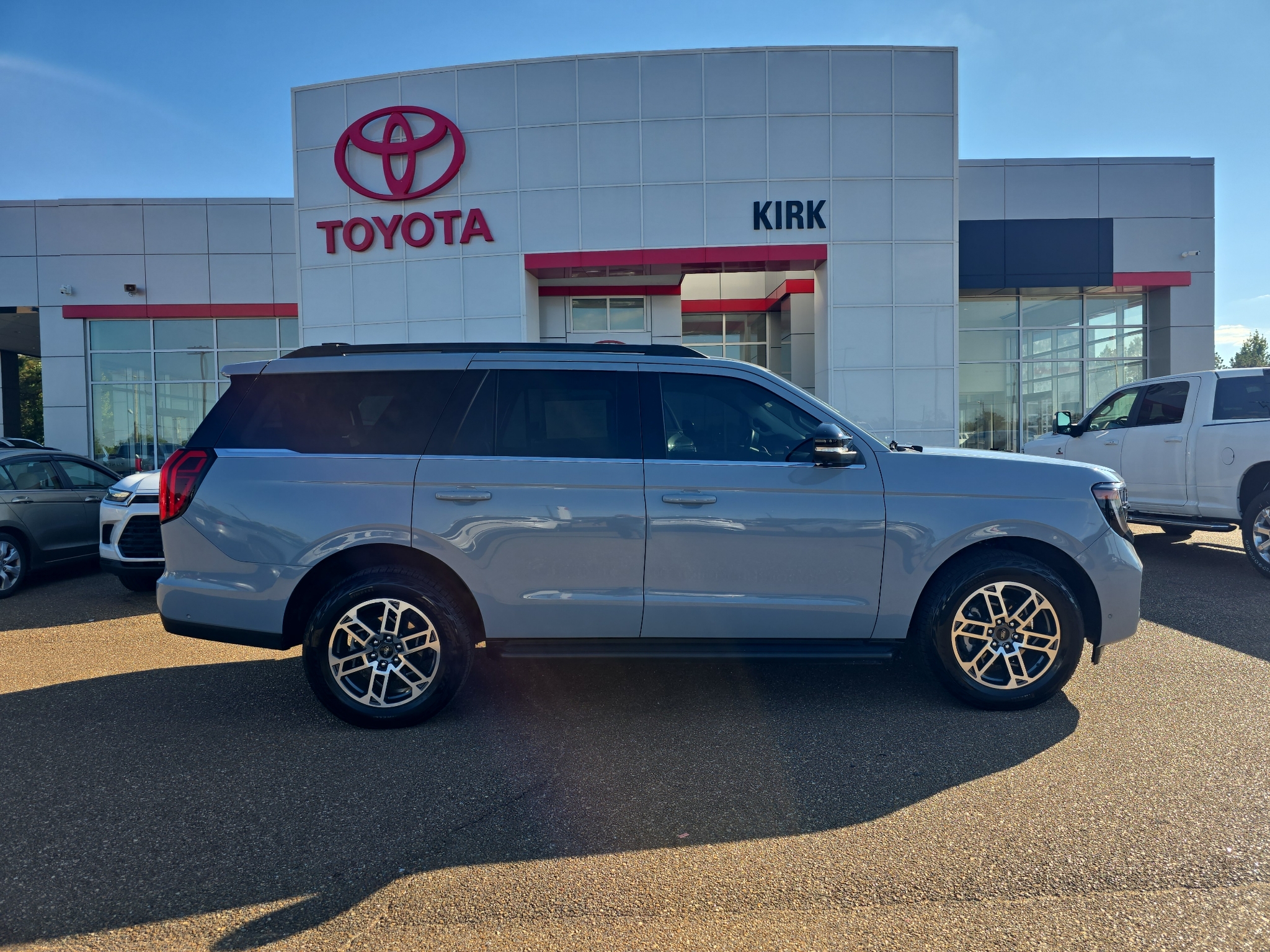 Used 2025 Ford Expedition Active SUV