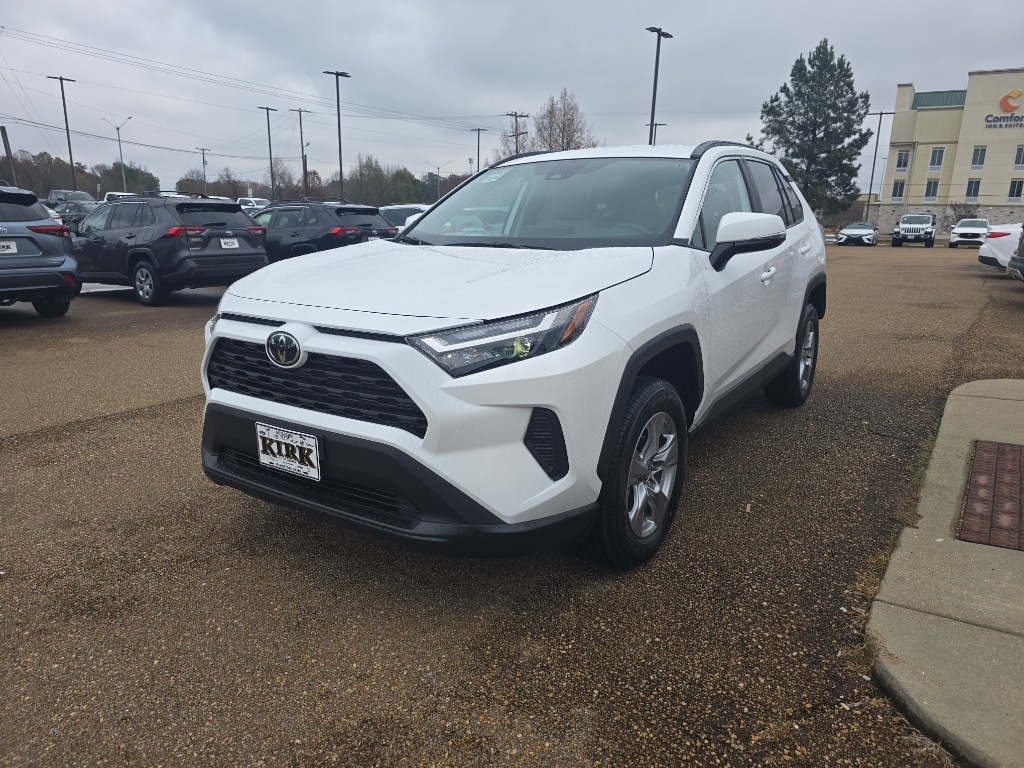 New 2025 Toyota RAV4 XLE SUV