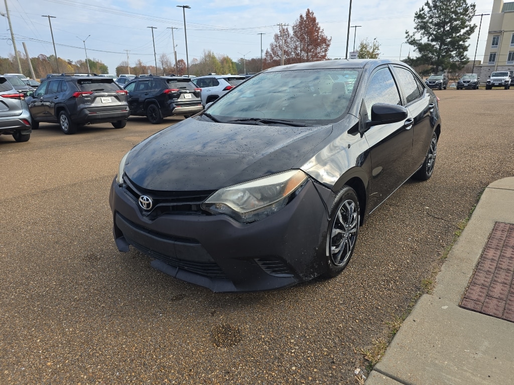 Used 2014 Toyota Corolla LE Sedan