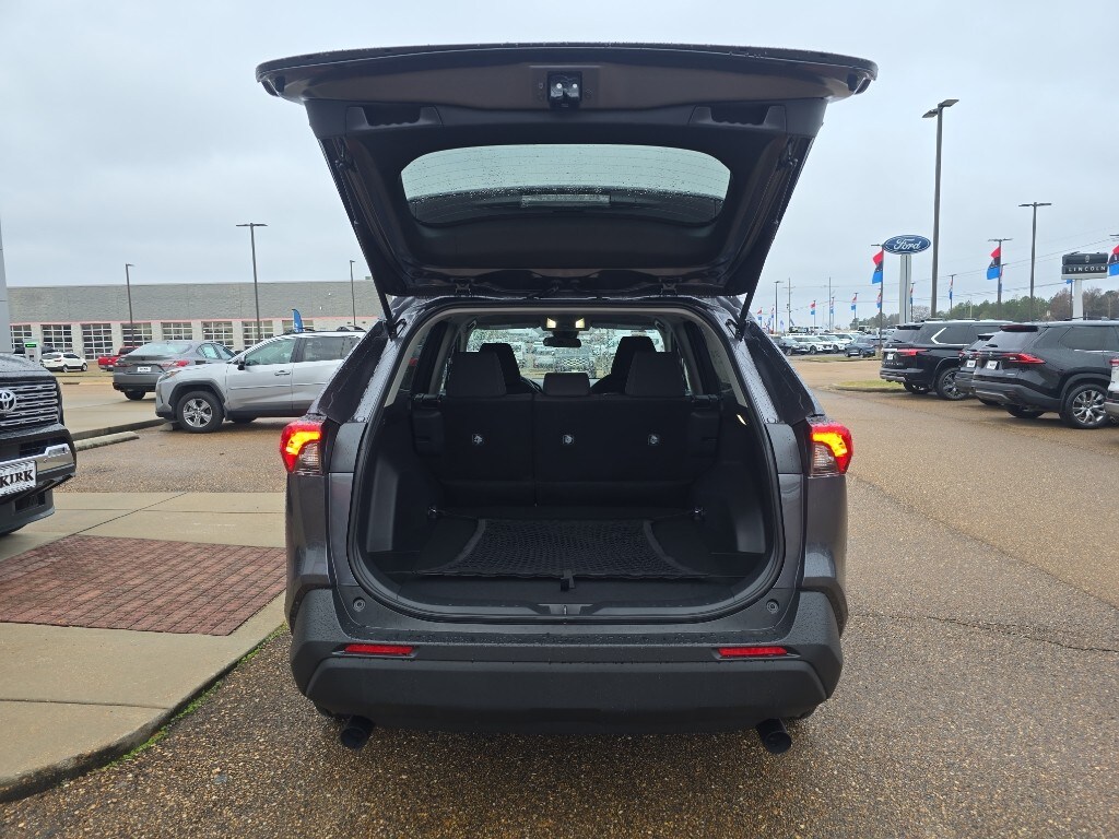 New 2025 Toyota RAV4 LE SUV