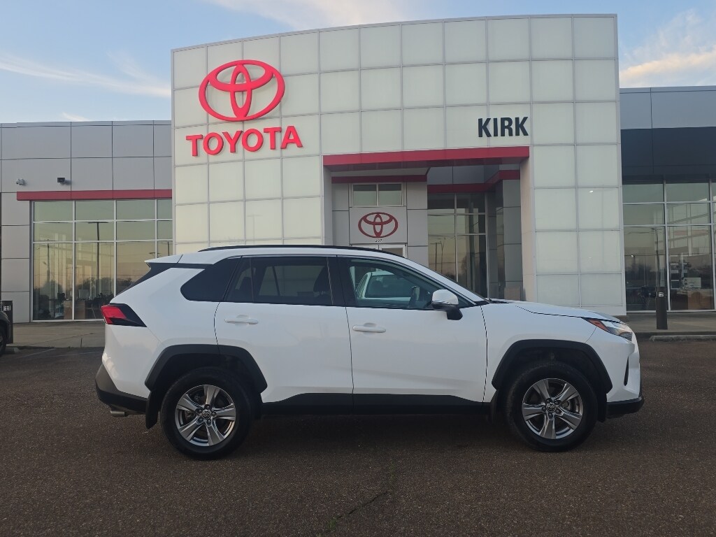 Used 2024 Toyota RAV4 XLE SUV